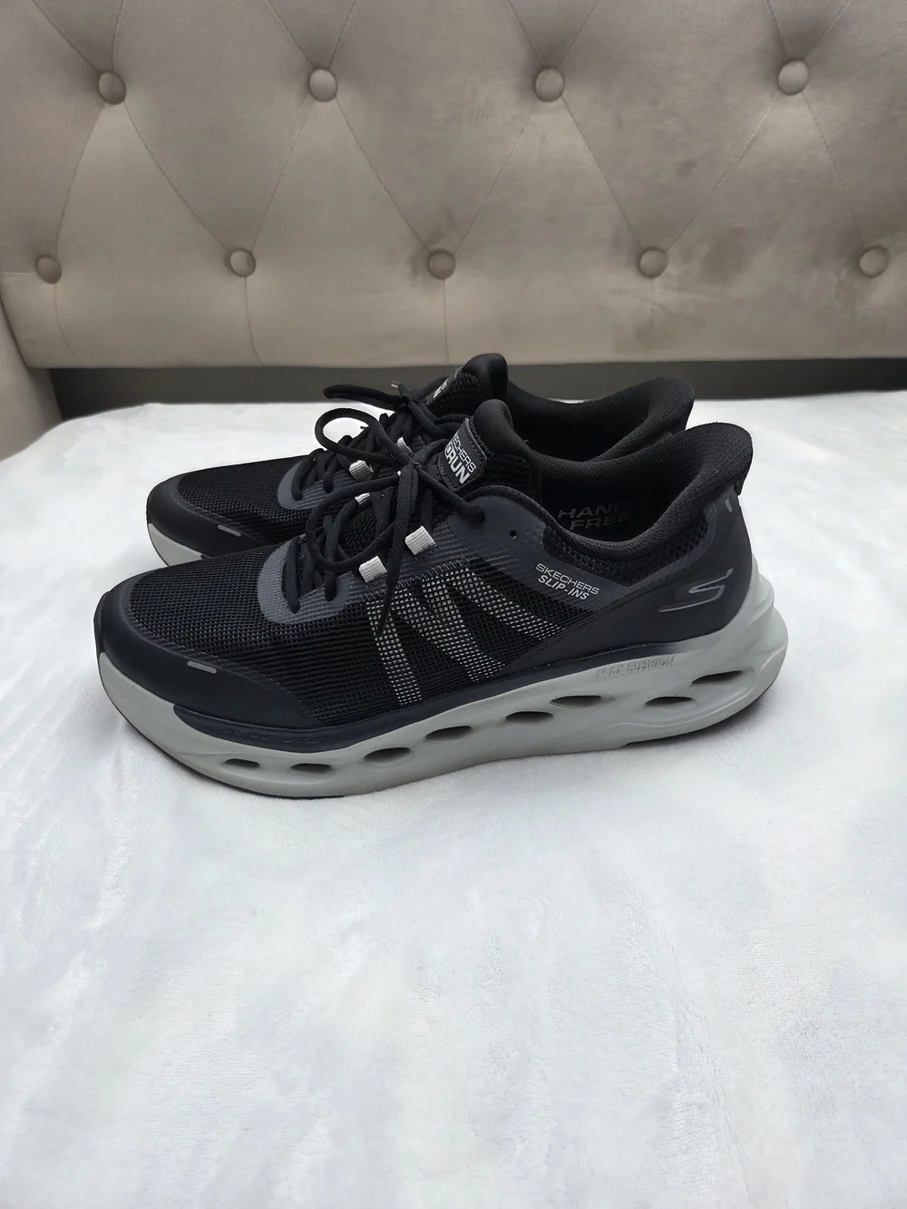 Skechers GO RUN Max Cushioning Slip-ins Men’s 12 Black Gray Running Shoes
